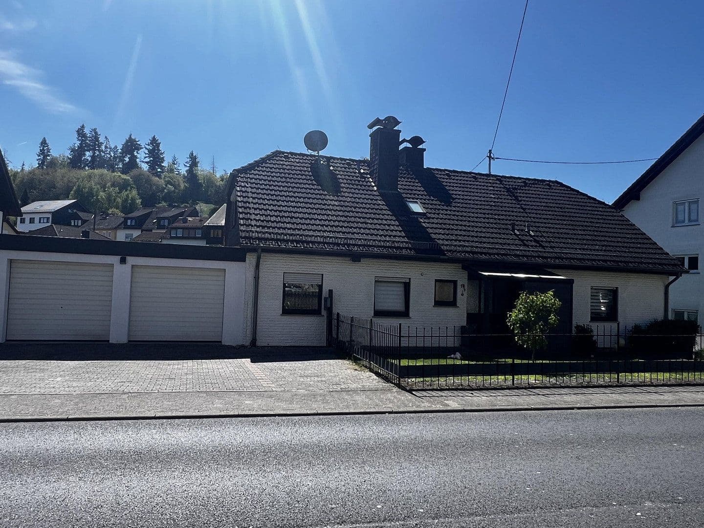 Prodej domu 275 m², pozemek 820 m², Schwalbacherstr 14, Idstein, Hessen Prodej domu 275 m², pozemek 820 m², Schwalbacherstr 14, Idstein, Hessen