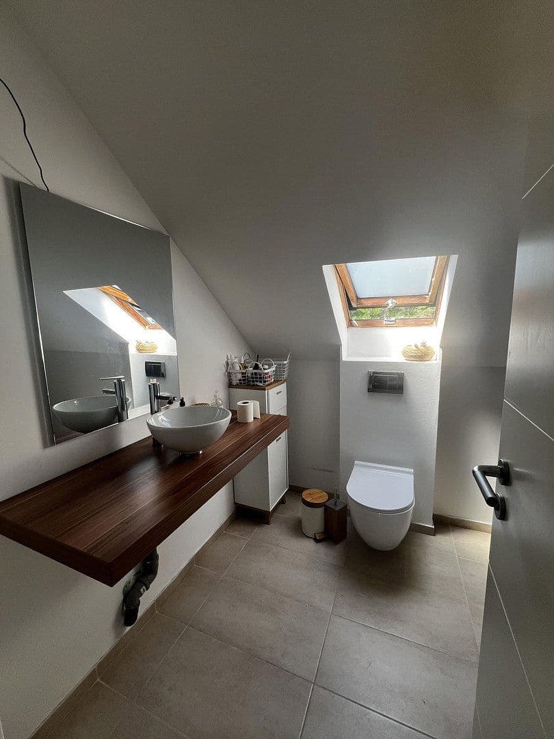 Prodej domu 275 m², pozemek 820 m², Schwalbacherstr 14, Idstein, Hessen Prodej domu 275 m², pozemek 820 m², Schwalbacherstr 14, Idstein, Hessen