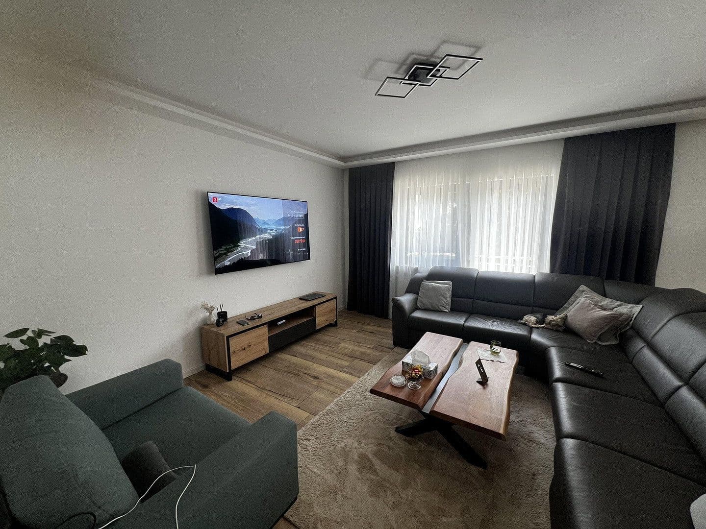 Prodej domu 275 m², pozemek 820 m², Schwalbacherstr 14, Idstein, Hessen Prodej domu 275 m², pozemek 820 m², Schwalbacherstr 14, Idstein, Hessen
