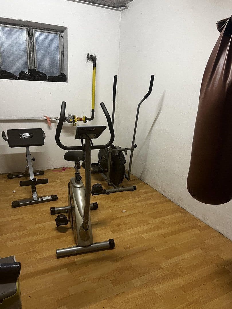 Prodej domu 275 m², pozemek 820 m², Schwalbacherstr 14, Idstein, Hessen Prodej domu 275 m², pozemek 820 m², Schwalbacherstr 14, Idstein, Hessen