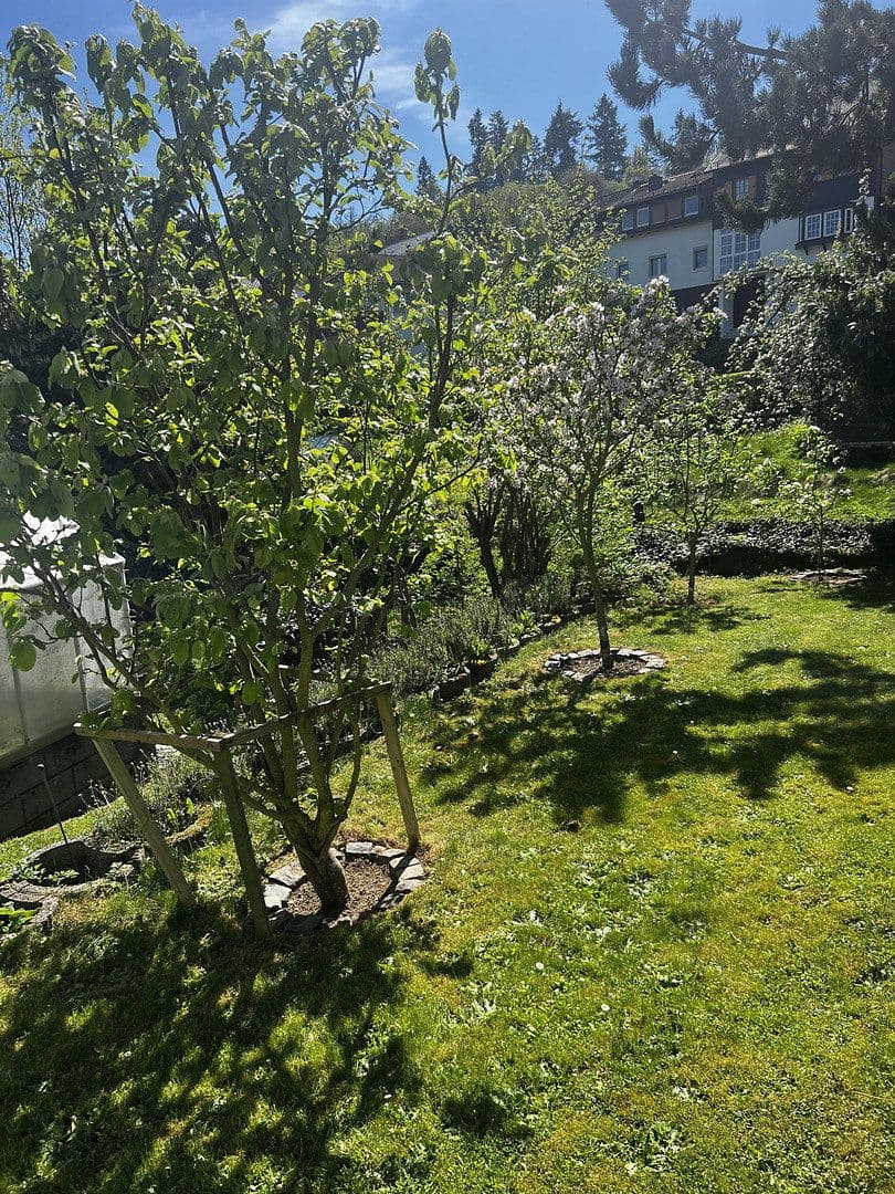 Prodej domu 275 m², pozemek 820 m², Schwalbacherstr 14, Idstein, Hessen Prodej domu 275 m², pozemek 820 m², Schwalbacherstr 14, Idstein, Hessen
