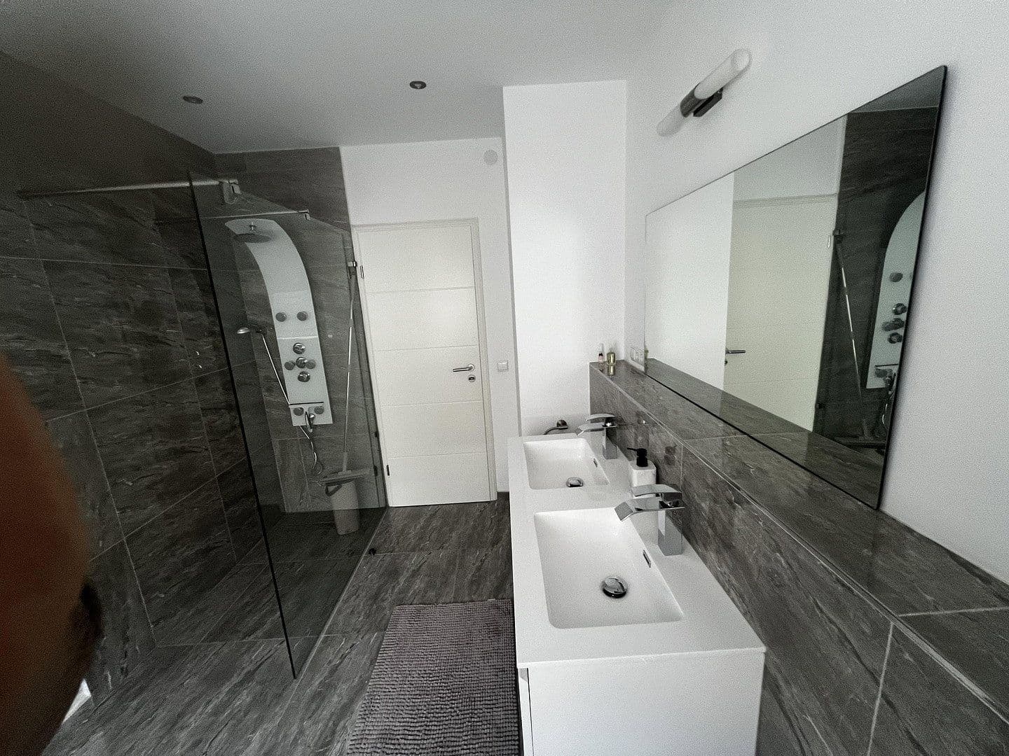 Prodej domu 275 m², pozemek 820 m², Schwalbacherstr 14, Idstein, Hessen Prodej domu 275 m², pozemek 820 m², Schwalbacherstr 14, Idstein, Hessen