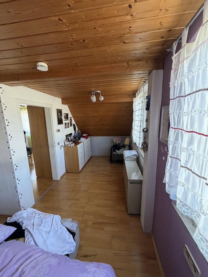Prodej domu 140 m², pozemek 380 m², Göppingen, Bádensko-Württembersko Prodej domu 140 m², pozemek 380 m², Göppingen, Bádensko-Württembersko