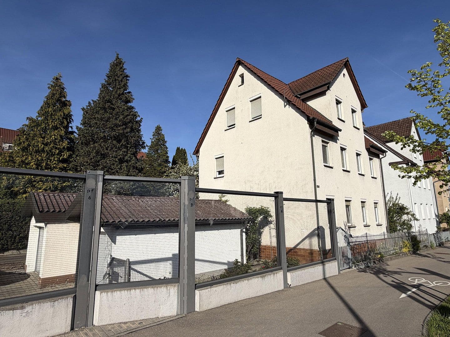 Prodej domu 140 m², pozemek 380 m², Göppingen, Bádensko-Württembersko Prodej domu 140 m², pozemek 380 m², Göppingen, Bádensko-Württembersko