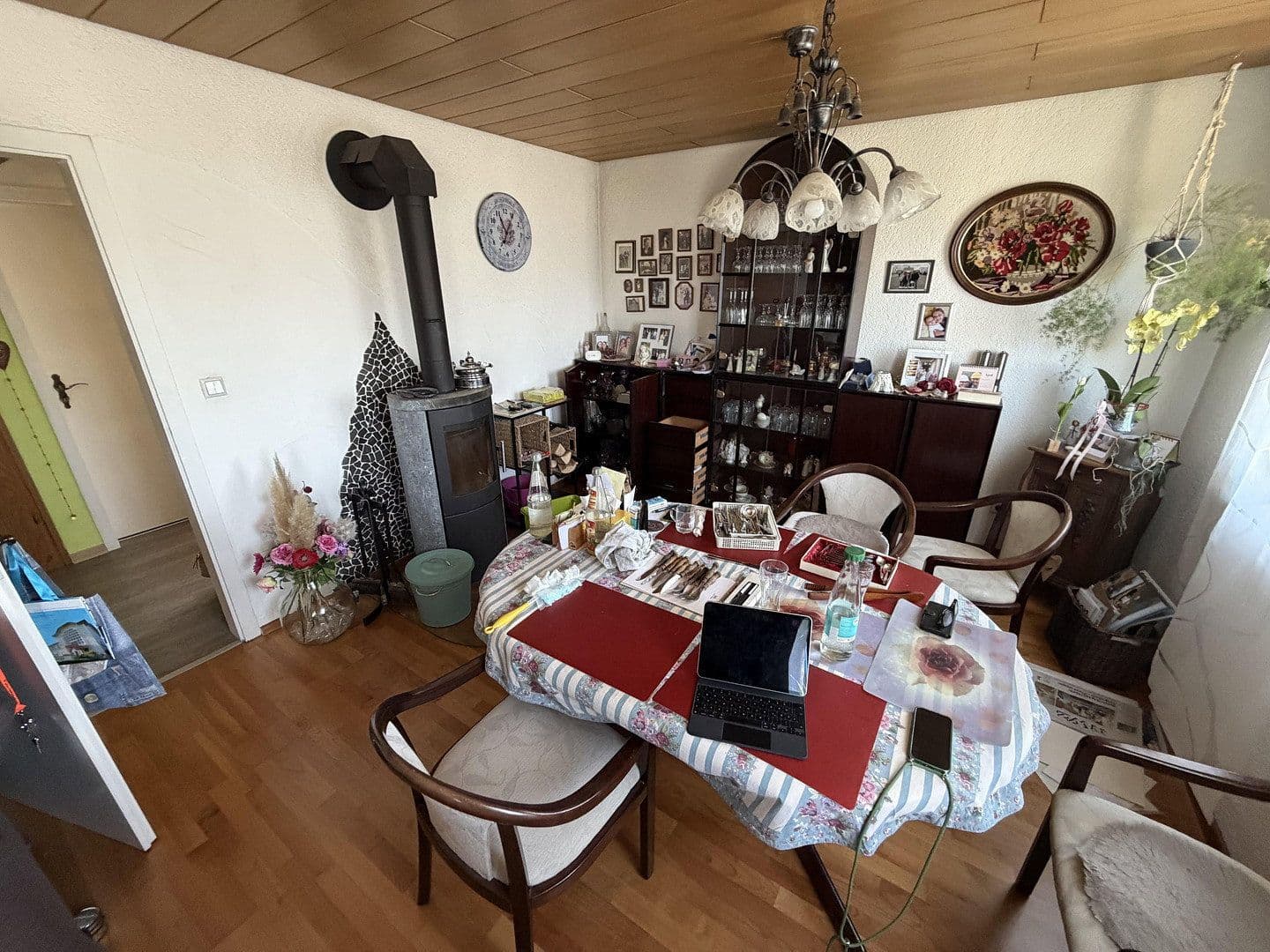 Prodej domu 140 m², pozemek 380 m², Göppingen, Bádensko-Württembersko Prodej domu 140 m², pozemek 380 m², Göppingen, Bádensko-Württembersko