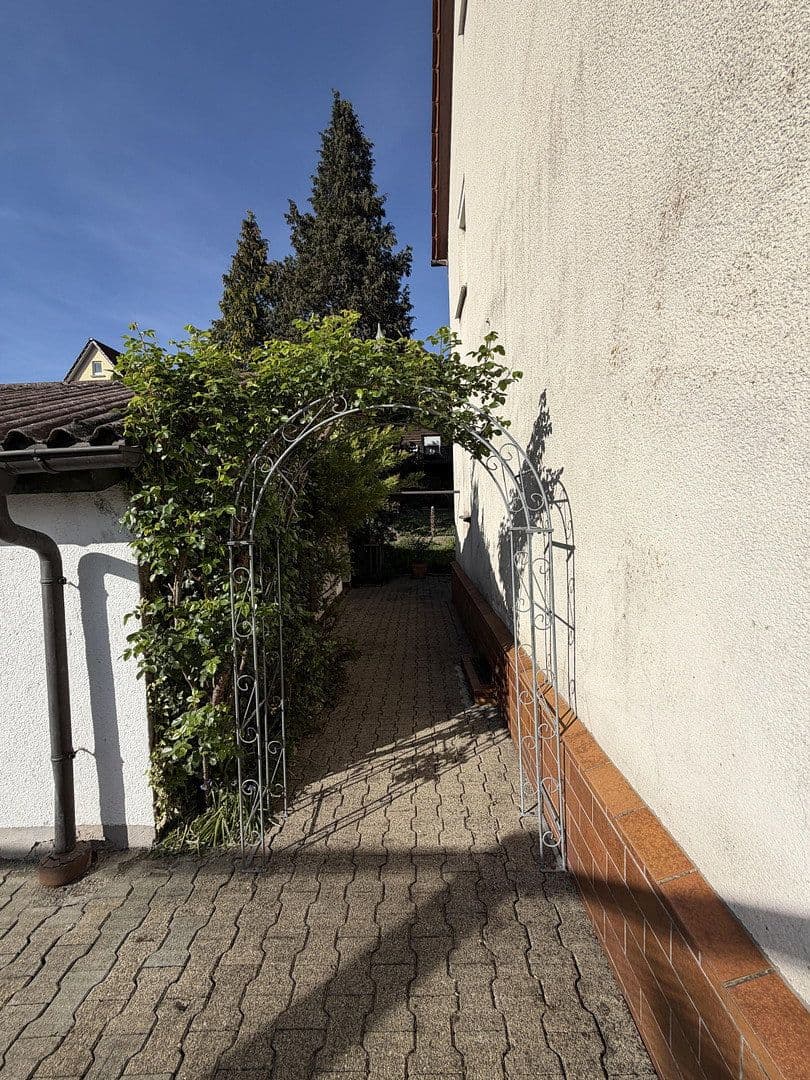 Prodej domu 140 m², pozemek 380 m², Göppingen, Bádensko-Württembersko Prodej domu 140 m², pozemek 380 m², Göppingen, Bádensko-Württembersko