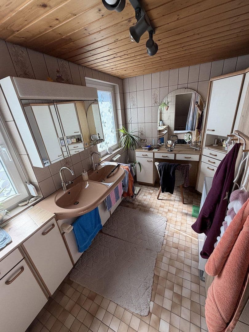 Prodej domu 140 m², pozemek 380 m², Göppingen, Bádensko-Württembersko Prodej domu 140 m², pozemek 380 m², Göppingen, Bádensko-Württembersko