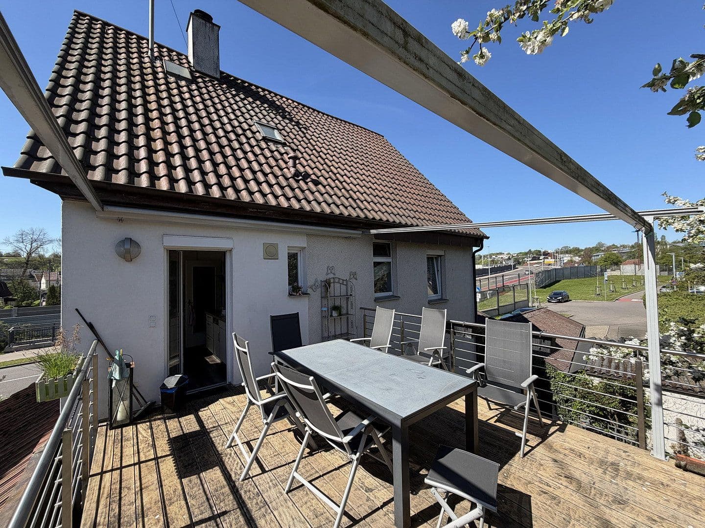 Prodej domu 140 m², pozemek 380 m², Göppingen, Bádensko-Württembersko Prodej domu 140 m², pozemek 380 m², Göppingen, Bádensko-Württembersko