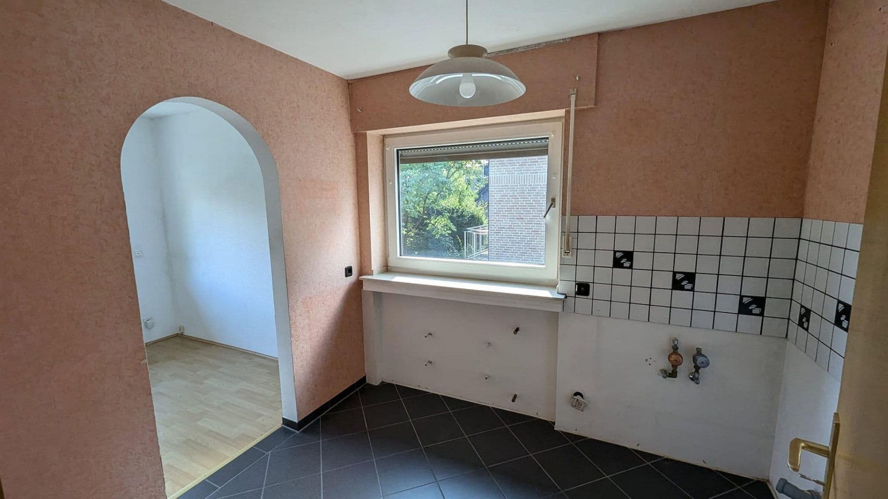 Prodej domu 235 m², pozemek 394 m², Cáchy, Severní Porýní-Vestfálsko Prodej domu 235 m², pozemek 394 m², Cáchy, Severní Porýní-Vestfálsko