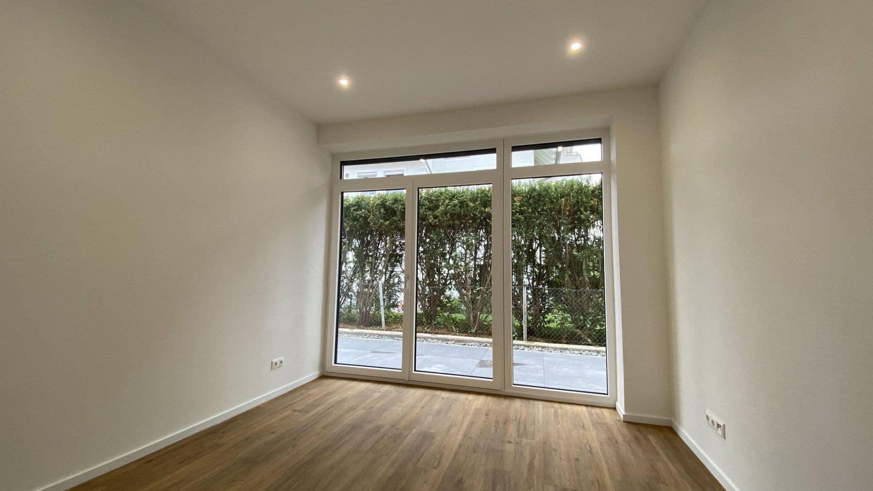 Pronájem bytu 3+1 75 m², Kirchstraße 3, Langenargen, Bádensko-Württembersko Pronájem bytu 3+1 75 m², Kirchstraße 3, Langenargen, Bádensko-Württembersko