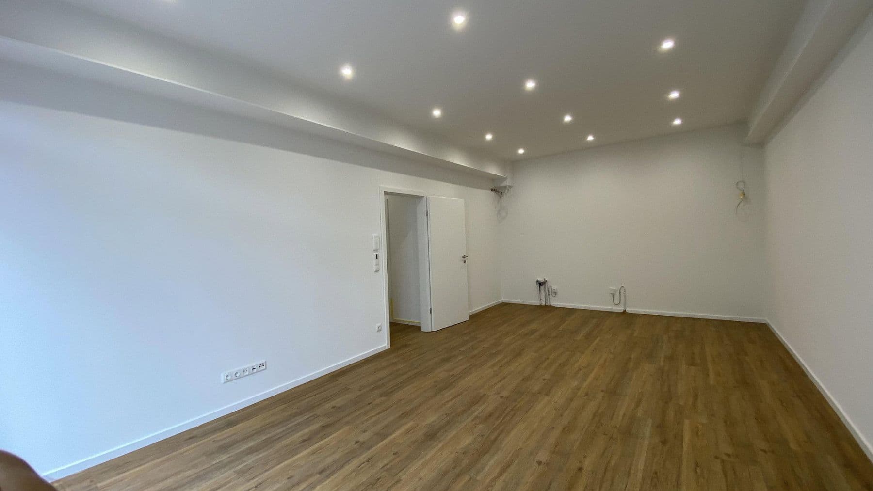 Pronájem bytu 3+1 75 m², Kirchstraße 3, Langenargen, Bádensko-Württembersko Pronájem bytu 3+1 75 m², Kirchstraße 3, Langenargen, Bádensko-Württembersko