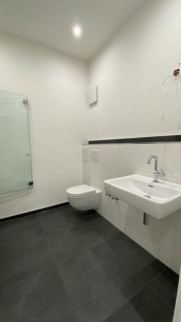 Pronájem bytu 3+1 75 m², Kirchstraße 3, Langenargen, Bádensko-Württembersko Pronájem bytu 3+1 75 m², Kirchstraße 3, Langenargen, Bádensko-Württembersko