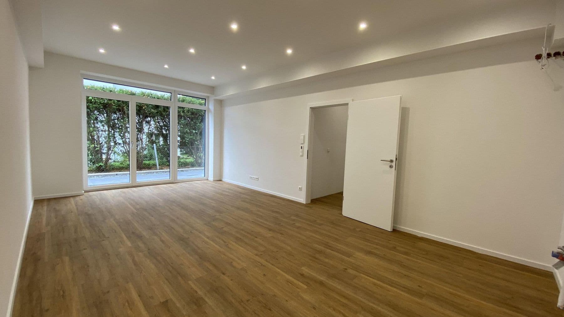 Pronájem bytu 3+1 75 m², Kirchstraße 3, Langenargen, Bádensko-Württembersko Pronájem bytu 3+1 75 m², Kirchstraße 3, Langenargen, Bádensko-Württembersko