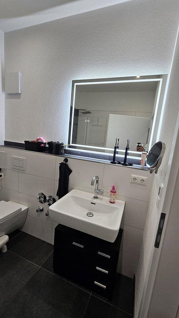Pronájem bytu 3+1 75 m², Kirchstraße 3, Langenargen, Bádensko-Württembersko Pronájem bytu 3+1 75 m², Kirchstraße 3, Langenargen, Bádensko-Württembersko