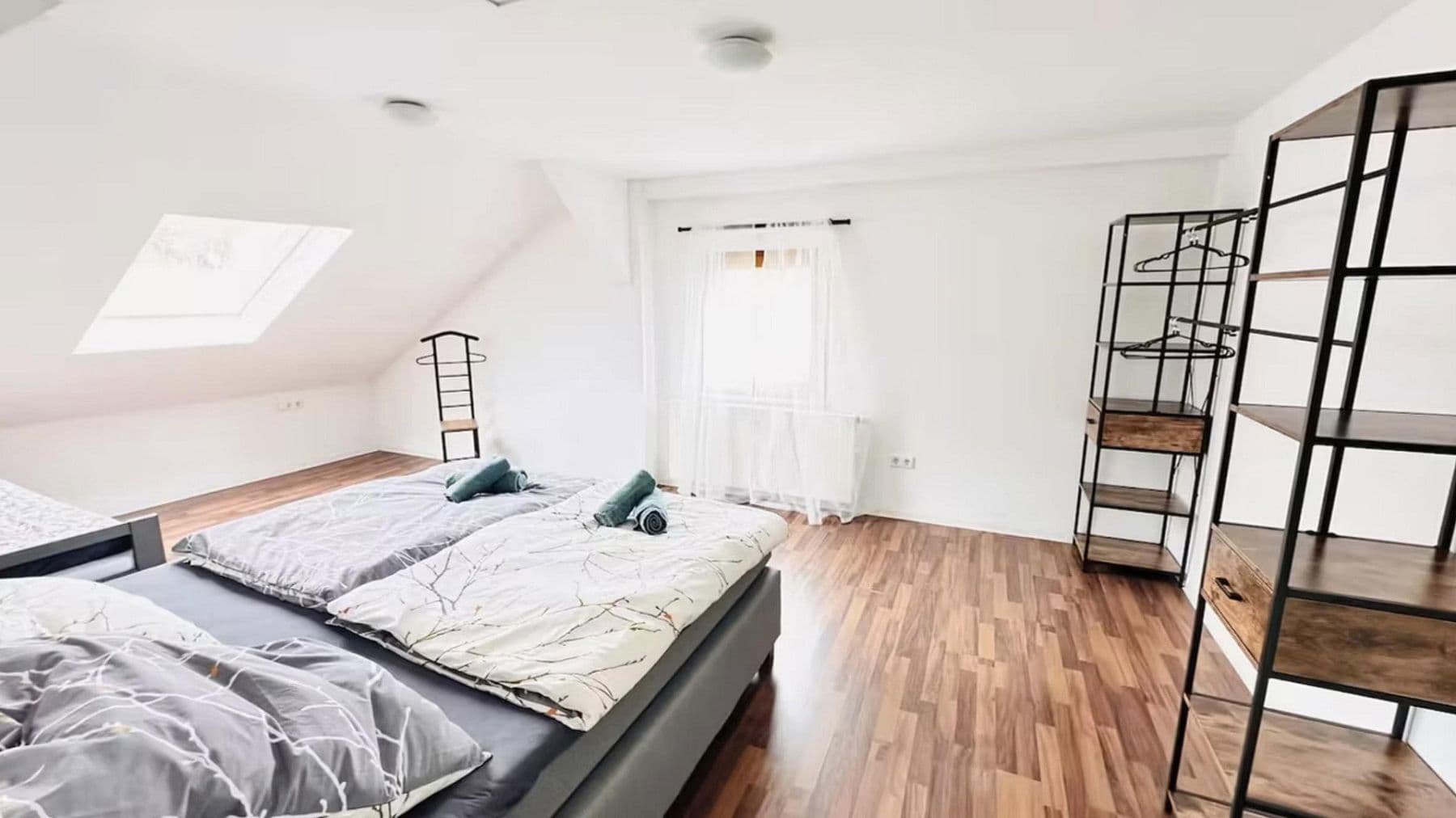 Pronájem bytu 3+kk 95 m², Blumenthalstraße 5, Pforzheim, Bádensko-Württembersko Pronájem bytu 3+kk 95 m², Blumenthalstraße 5, Pforzheim, Bádensko-Württembersko