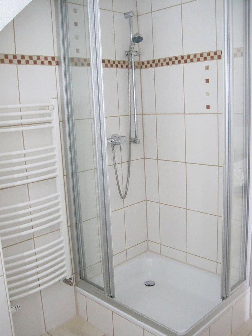 Pronájem bytu 3+1 60 m², Fließhornstraße 4a, Konstanz, Bádensko-Württembersko Pronájem bytu 3+1 60 m², Fließhornstraße 4a, Konstanz, Bádensko-Württembersko
