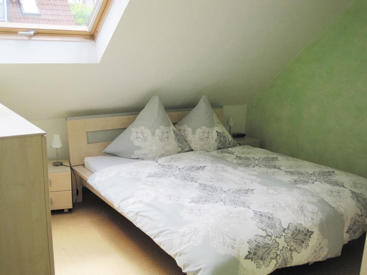 Pronájem bytu 3+1 60 m², Fließhornstraße 4a, Konstanz, Bádensko-Württembersko Pronájem bytu 3+1 60 m², Fließhornstraße 4a, Konstanz, Bádensko-Württembersko