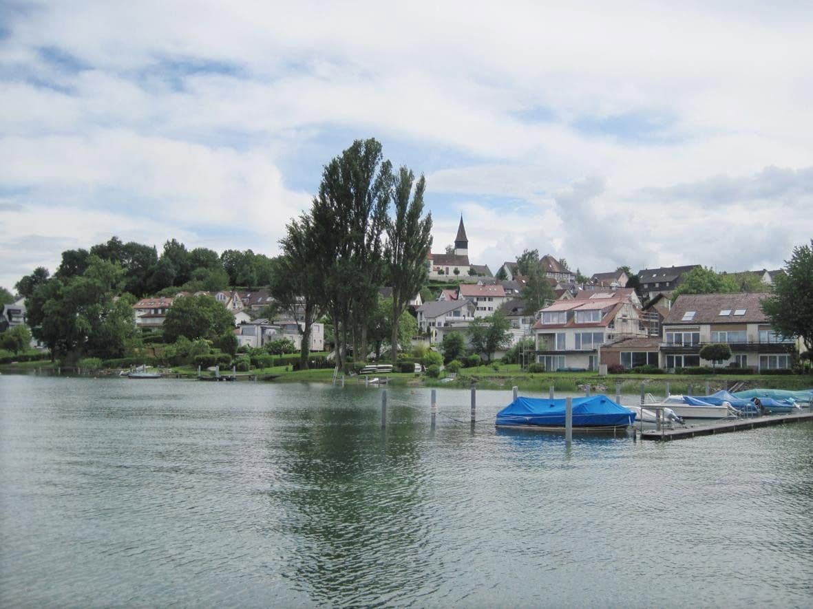 Pronájem bytu 3+1 60 m², Fließhornstraße 4a, Konstanz, Bádensko-Württembersko Pronájem bytu 3+1 60 m², Fließhornstraße 4a, Konstanz, Bádensko-Württembersko