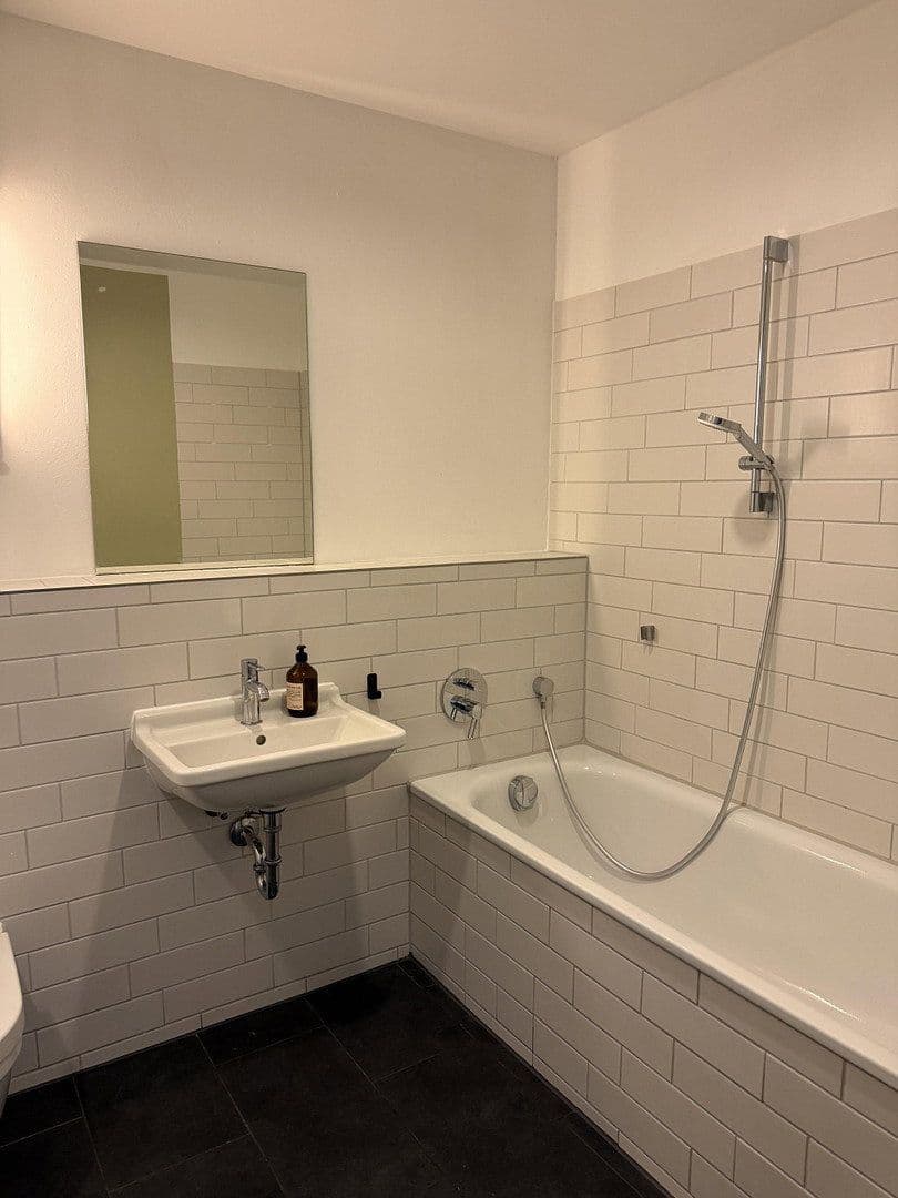 Prodej bytu 2+1 65 m², Berliner Allee 121, Berlin, Berlín Prodej bytu 2+1 65 m², Berliner Allee 121, Berlin, Berlín