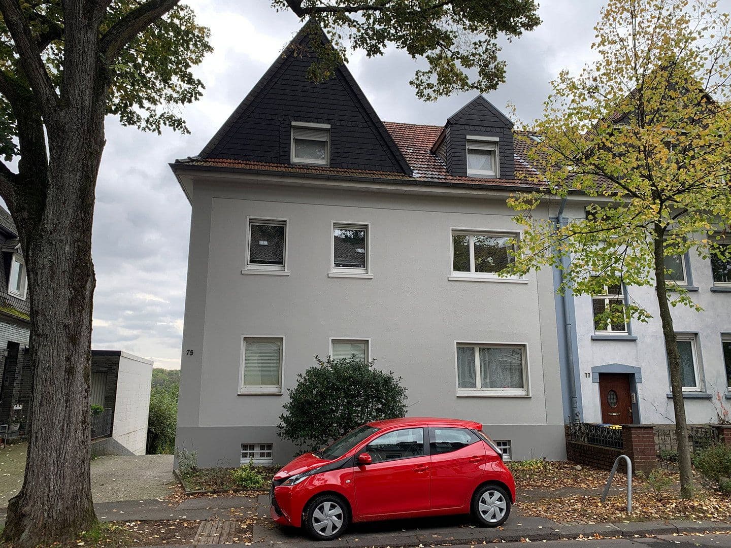 Pronájem bytu 3+1 76 m², Hainstrasse 75, Wuppertal, Severní Porýní-Vestfálsko Pronájem bytu 3+1 76 m², Hainstrasse 75, Wuppertal, Severní Porýní-Vestfálsko