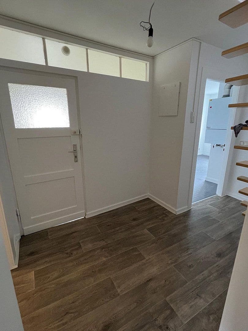 Pronájem bytu 3+1 76 m², Hainstrasse 75, Wuppertal, Severní Porýní-Vestfálsko Pronájem bytu 3+1 76 m², Hainstrasse 75, Wuppertal, Severní Porýní-Vestfálsko