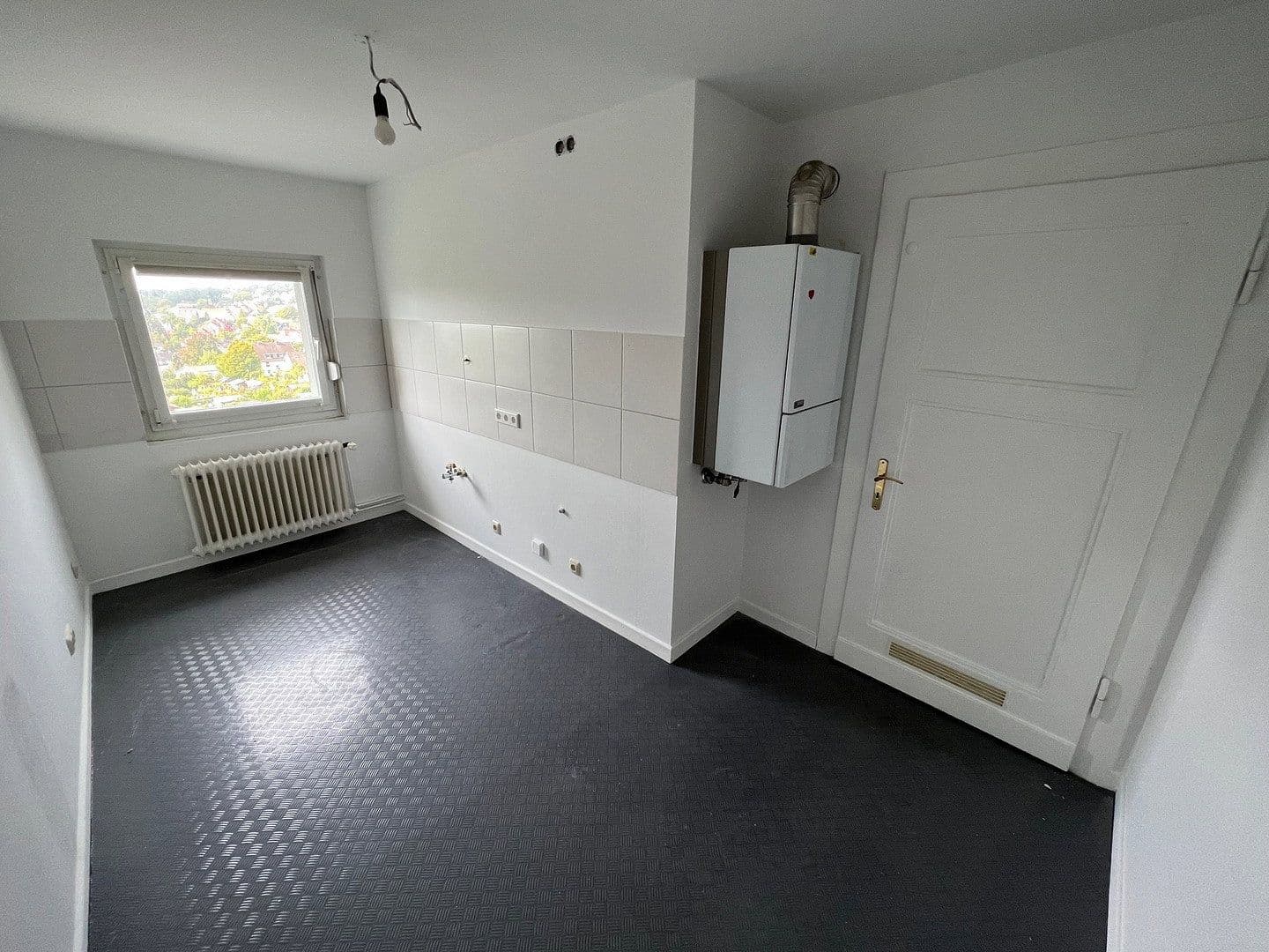 Pronájem bytu 3+1 76 m², Hainstrasse 75, Wuppertal, Severní Porýní-Vestfálsko Pronájem bytu 3+1 76 m², Hainstrasse 75, Wuppertal, Severní Porýní-Vestfálsko