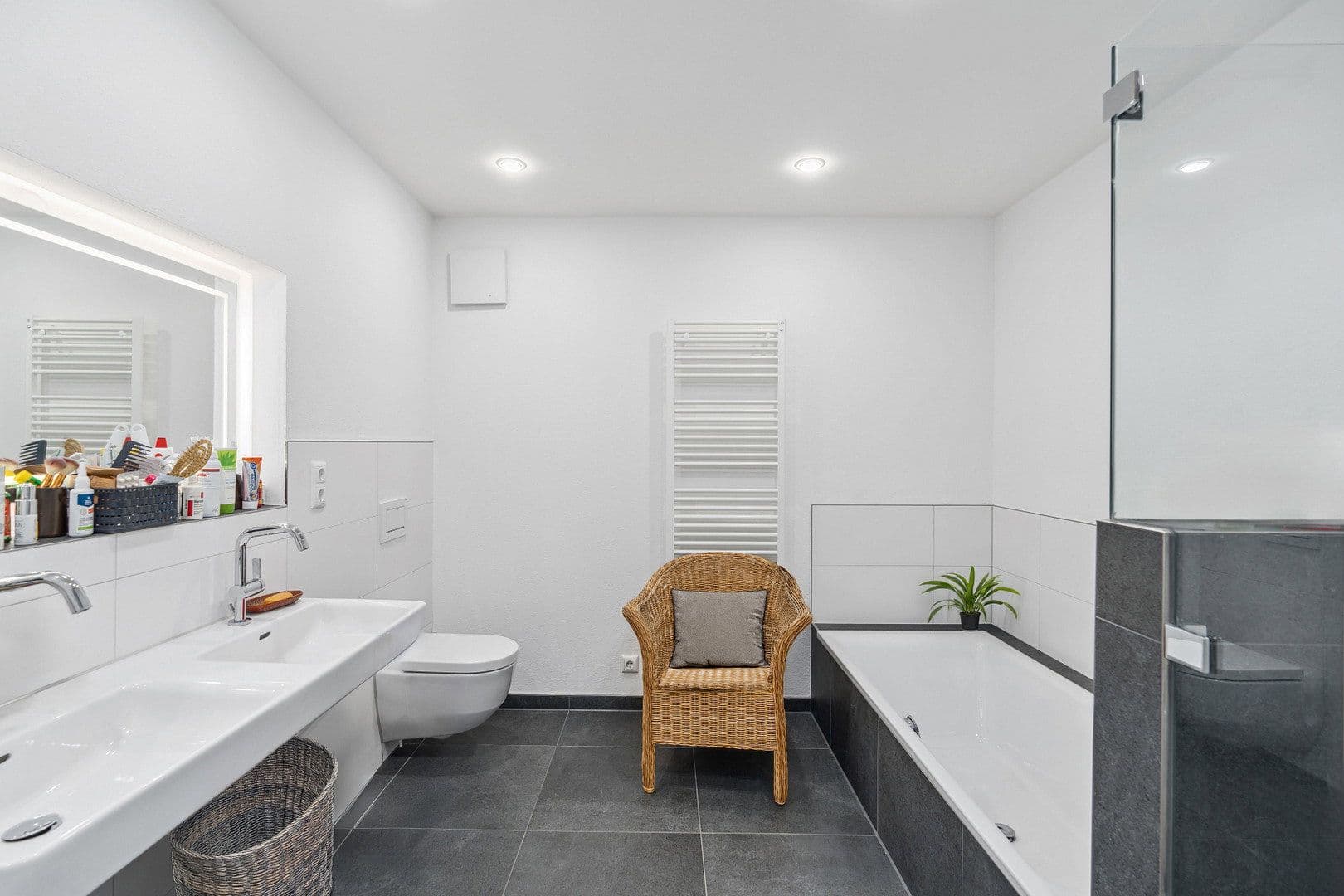 Pronájem bytu 4+1 135 m², Kirchstraße 3, Langenargen, Bádensko-Württembersko Pronájem bytu 4+1 135 m², Kirchstraße 3, Langenargen, Bádensko-Württembersko