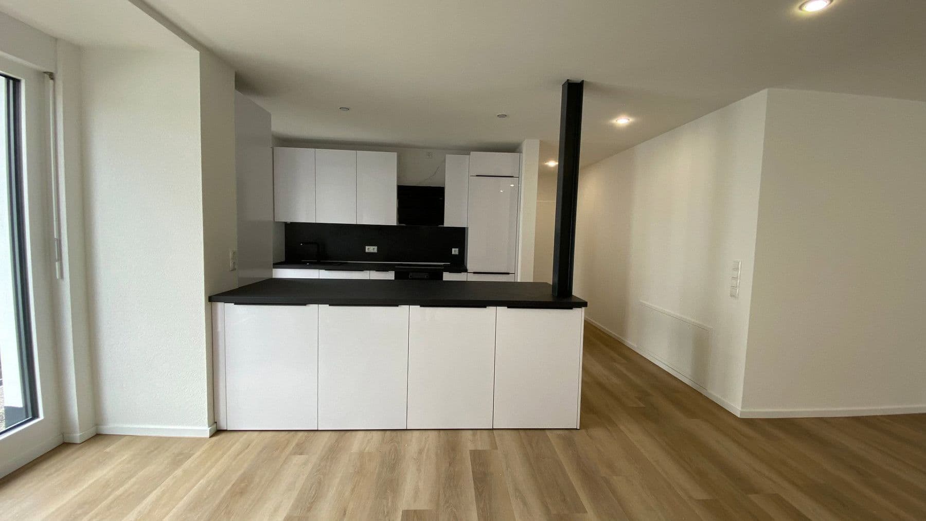 Pronájem bytu 4+1 135 m², Kirchstraße 3, Langenargen, Bádensko-Württembersko Pronájem bytu 4+1 135 m², Kirchstraße 3, Langenargen, Bádensko-Württembersko
