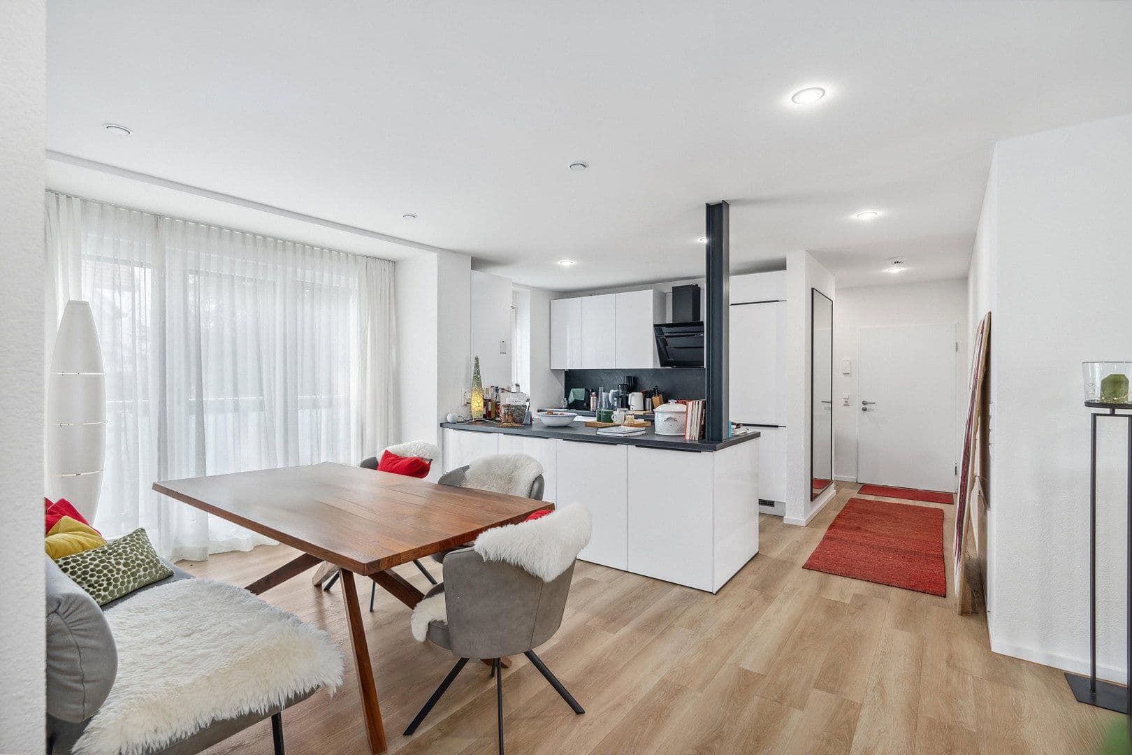 Pronájem bytu 4+1 135 m², Kirchstraße 3, Langenargen, Bádensko-Württembersko Pronájem bytu 4+1 135 m², Kirchstraße 3, Langenargen, Bádensko-Württembersko