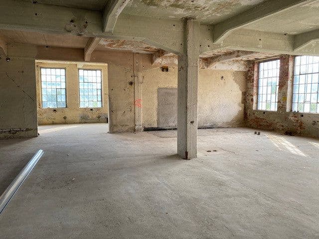 Pronájem nebytového prostoru 3.000 m², Großdubrau - Wulka Dubrawa, Sasko Pronájem nebytového prostoru 3.000 m², Großdubrau - Wulka Dubrawa, Sasko