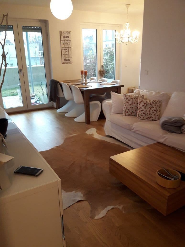 Pronájem bytu 2+kk 80 m², Hertha-Genzmer-Strasse 57, Wiesbaden, Hessen Pronájem bytu 2+kk 80 m², Hertha-Genzmer-Strasse 57, Wiesbaden, Hessen