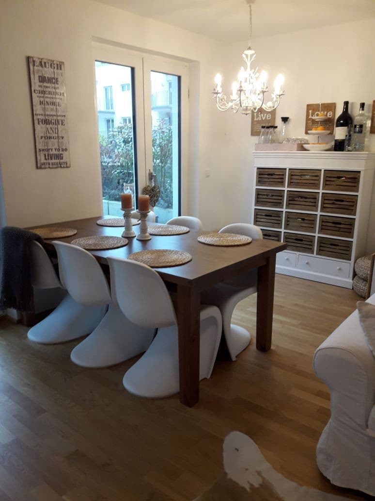 Pronájem bytu 2+kk 80 m², Hertha-Genzmer-Strasse 57, Wiesbaden, Hessen Pronájem bytu 2+kk 80 m², Hertha-Genzmer-Strasse 57, Wiesbaden, Hessen