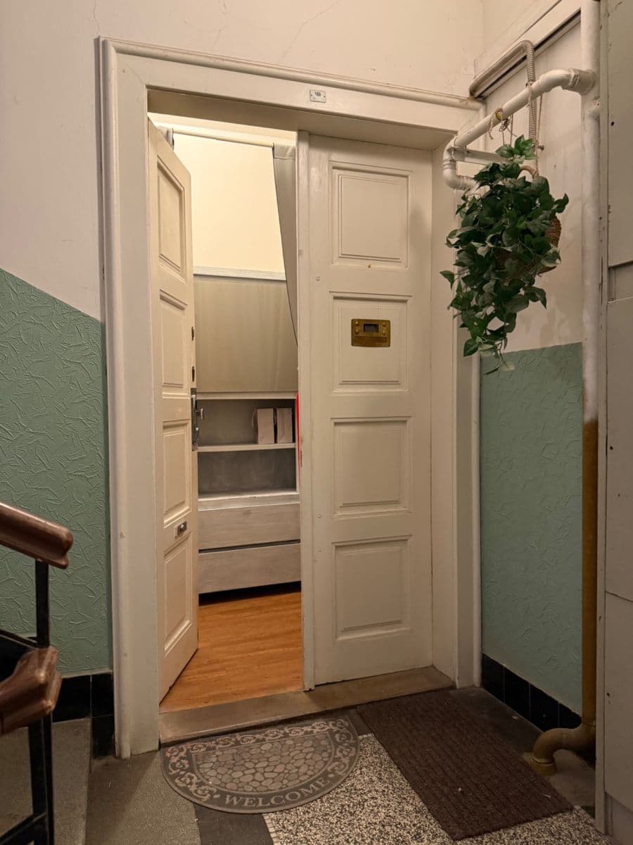 Pronájem bytu 2+kk 40 m², Bělehradská, Praha, Praha Pronájem bytu 2+kk 40 m², Bělehradská, Praha, Praha