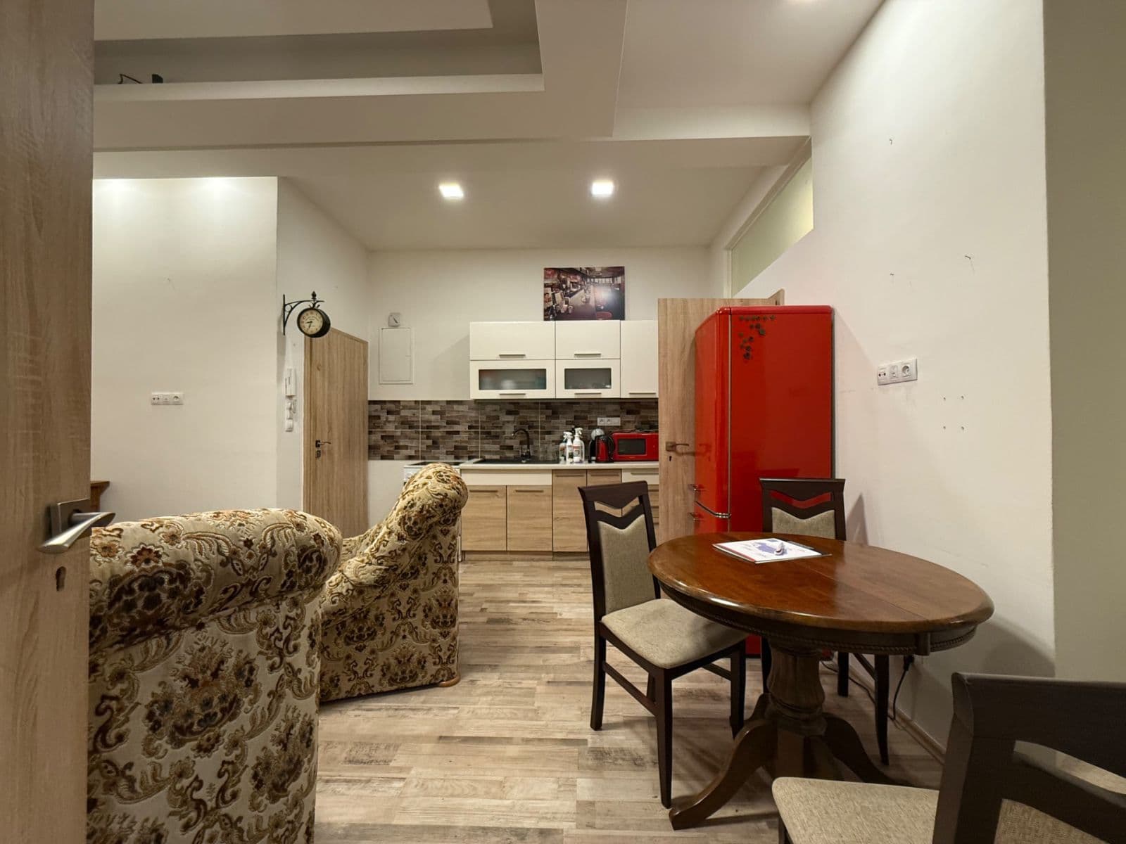Pronájem bytu 2+kk 40 m², Bělehradská, Praha, Praha Pronájem bytu 2+kk 40 m², Bělehradská, Praha, Praha