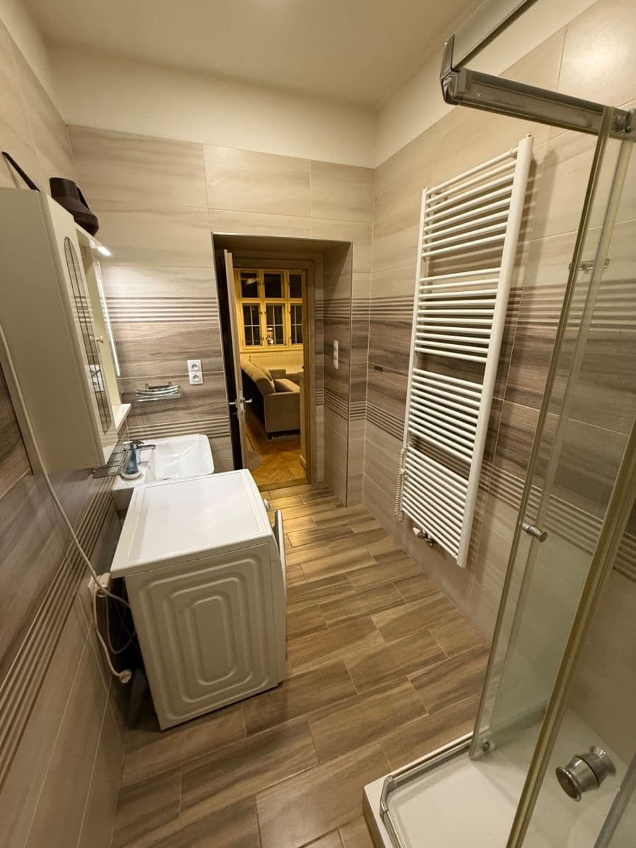 Pronájem bytu 2+kk 40 m², Bělehradská, Praha, Praha Pronájem bytu 2+kk 40 m², Bělehradská, Praha, Praha