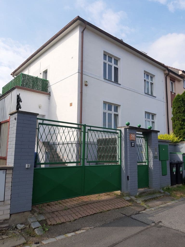 Pronájem bytu 3+kk 61 m², Pod Karlovarskou silnicí, Praha, Praha Pronájem bytu 3+kk 61 m², Pod Karlovarskou silnicí, Praha, Praha