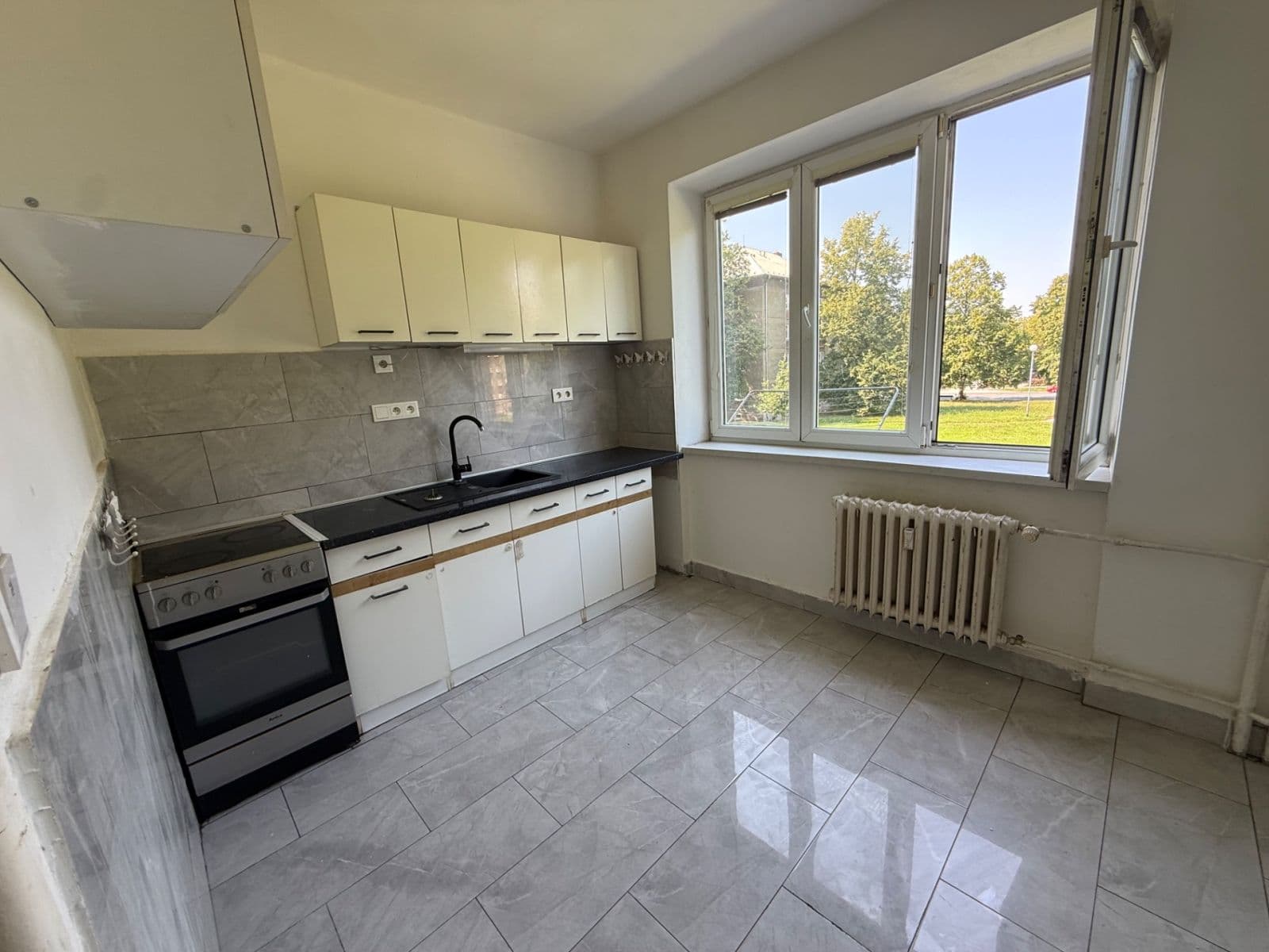 Pronájem bytu 2+1 60 m², Čapkova, Karviná, Moravskoslezský kraj Pronájem bytu 2+1 60 m², Čapkova, Karviná, Moravskoslezský kraj