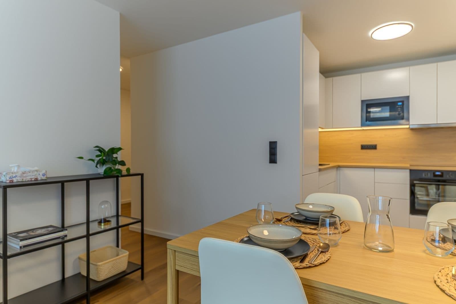 Prodej bytu 2+kk 43 m², Borovanského, Praha, Praha Prodej bytu 2+kk 43 m², Borovanského, Praha, Praha