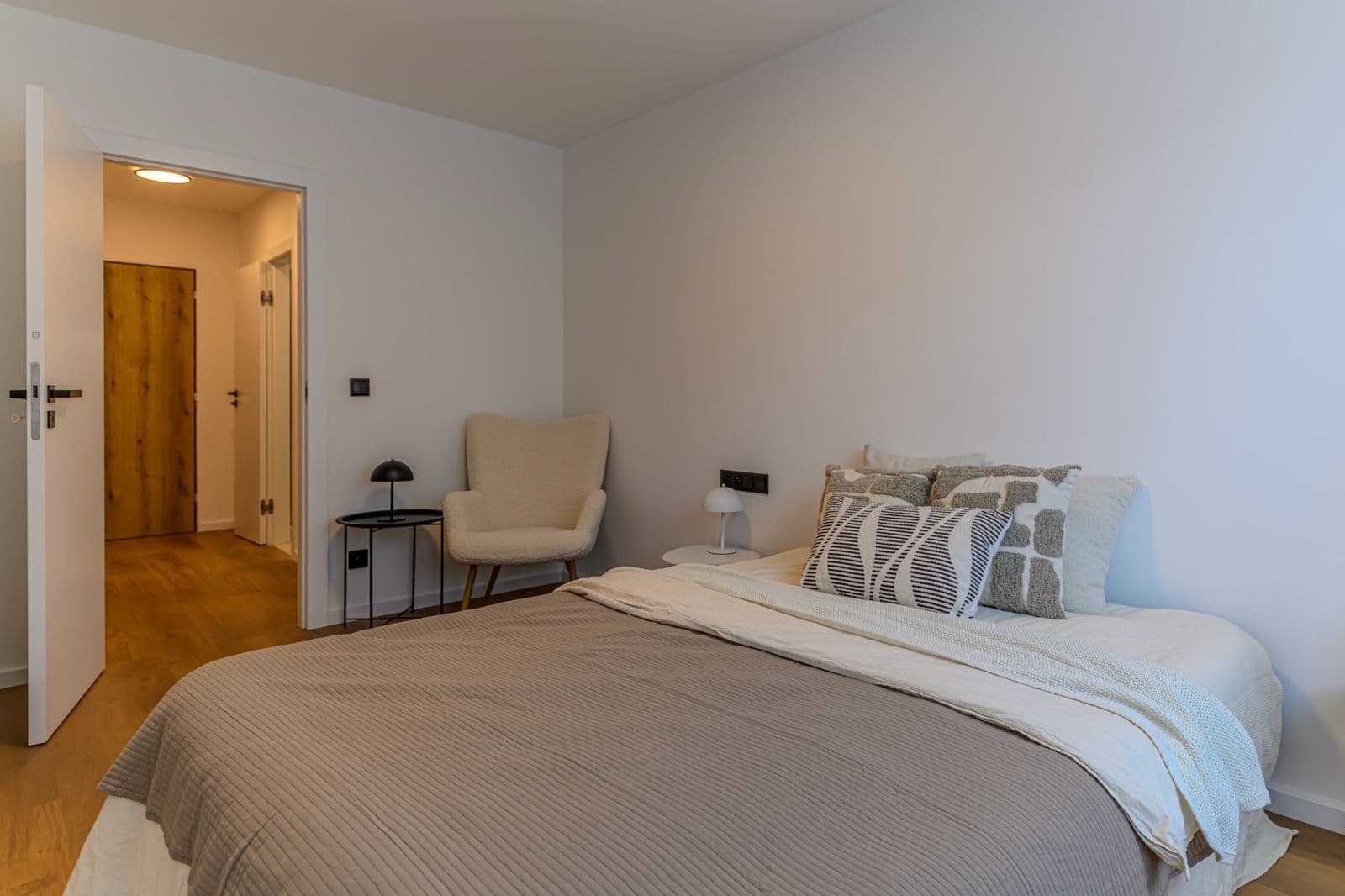 Prodej bytu 2+kk 43 m², Borovanského, Praha, Praha Prodej bytu 2+kk 43 m², Borovanského, Praha, Praha