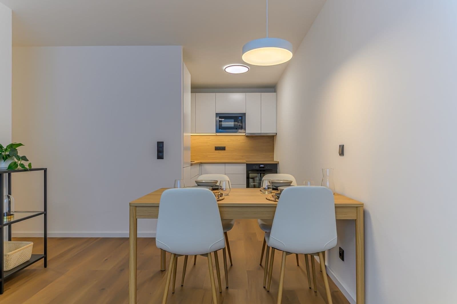 Prodej bytu 2+kk 43 m², Borovanského, Praha, Praha Prodej bytu 2+kk 43 m², Borovanského, Praha, Praha