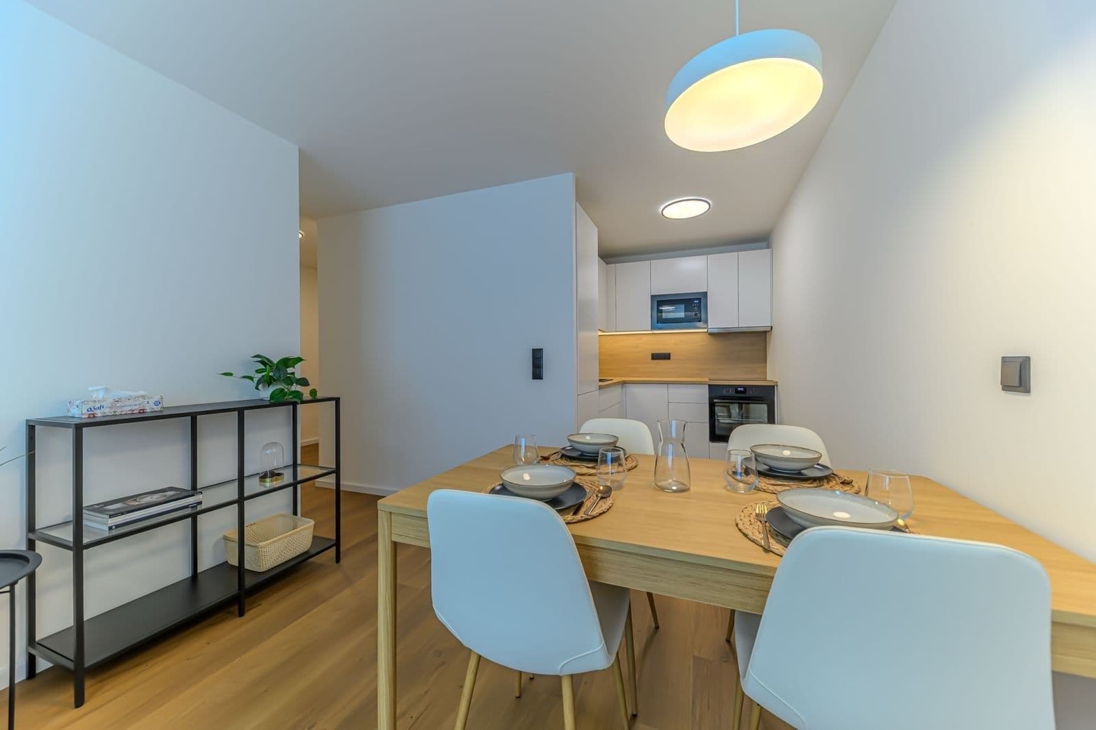 Prodej bytu 2+kk 43 m², Borovanského, Praha, Praha Prodej bytu 2+kk 43 m², Borovanského, Praha, Praha
