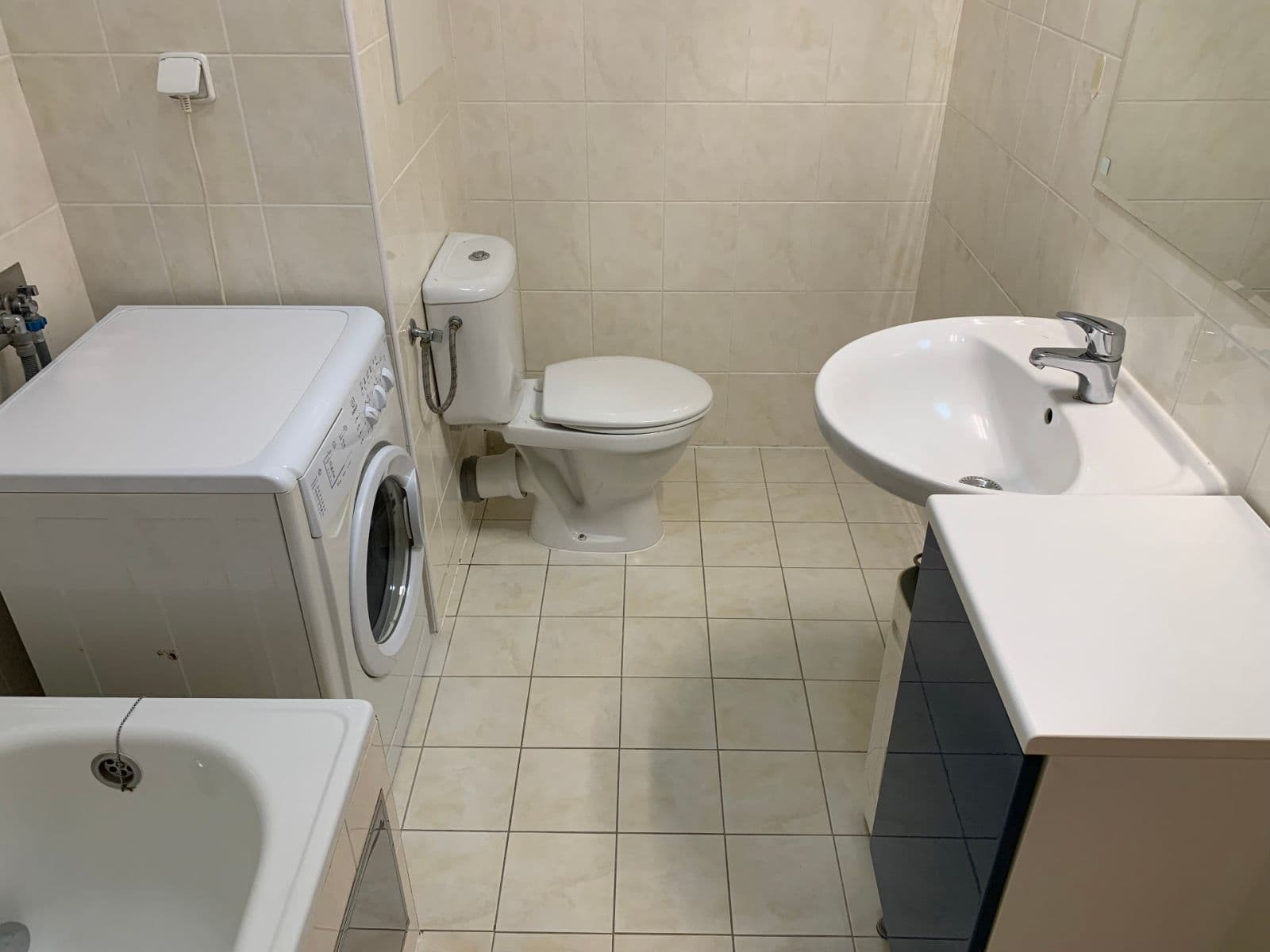 Pronájem bytu 1+kk 37 m², Padovská, Praha, Praha Pronájem bytu 1+kk 37 m², Padovská, Praha, Praha