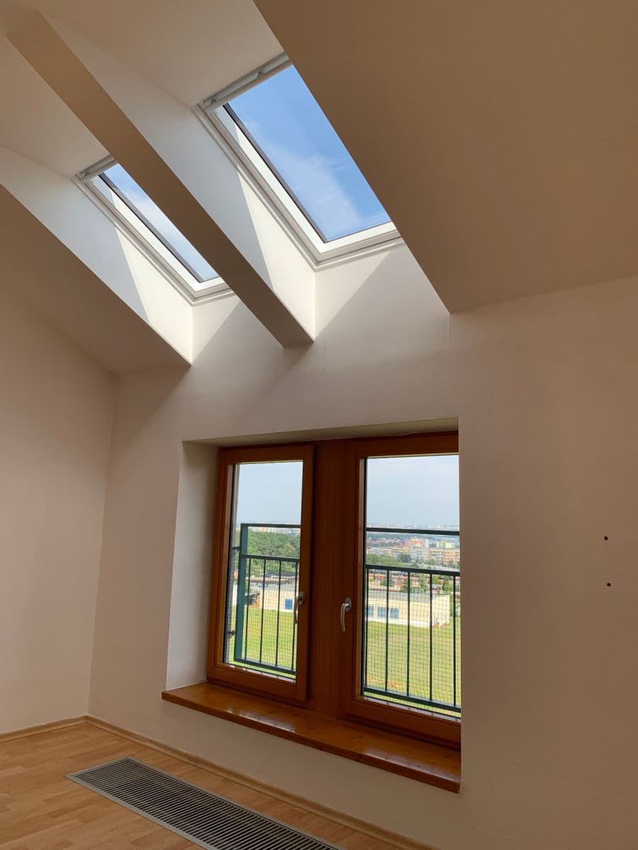 Pronájem bytu 1+kk 37 m², Padovská, Praha, Praha Pronájem bytu 1+kk 37 m², Padovská, Praha, Praha