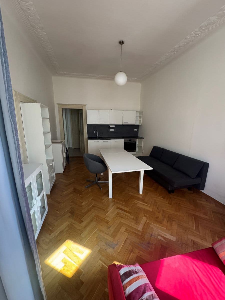 Pronájem bytu 2+kk 49 m², Na Zderaze, Praha, Praha Pronájem bytu 2+kk 49 m², Na Zderaze, Praha, Praha