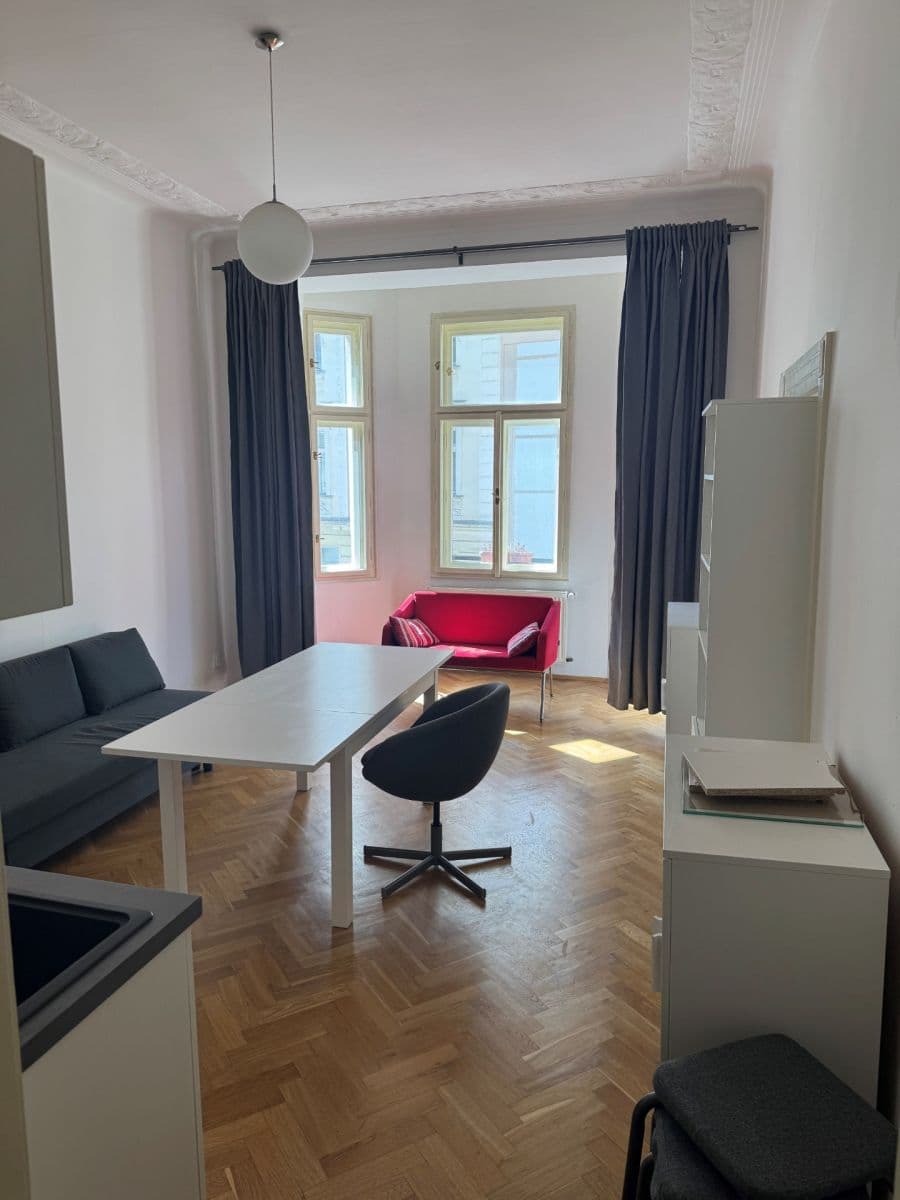 Pronájem bytu 2+kk 49 m², Na Zderaze, Praha, Praha Pronájem bytu 2+kk 49 m², Na Zderaze, Praha, Praha