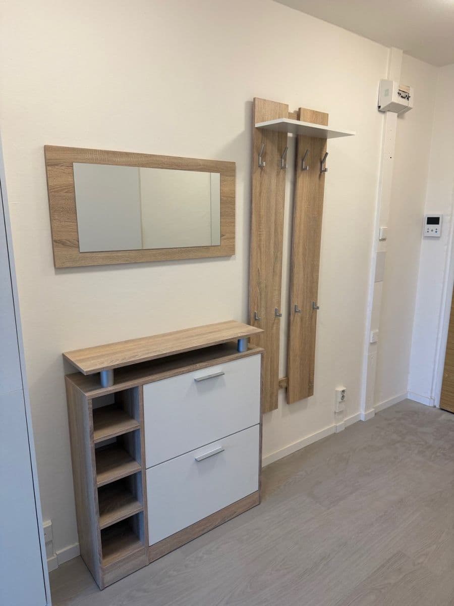 Pronájem bytu 2+kk 47 m², K Zahrádkám, Praha, Praha Pronájem bytu 2+kk 47 m², K Zahrádkám, Praha, Praha