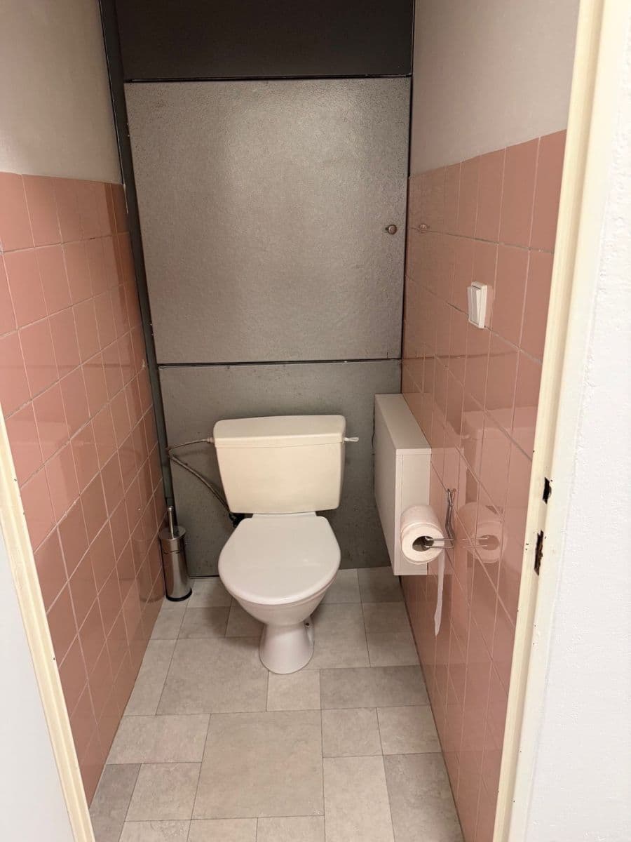 Pronájem bytu 2+kk 47 m², K Zahrádkám, Praha, Praha Pronájem bytu 2+kk 47 m², K Zahrádkám, Praha, Praha