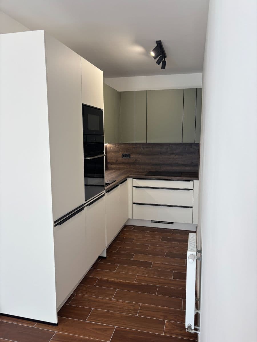 Pronájem bytu 2+kk 46 m², Třída Jiřího Pelikána, Olomouc, Olomoucký kraj Pronájem bytu 2+kk 46 m², Třída Jiřího Pelikána, Olomouc, Olomoucký kraj