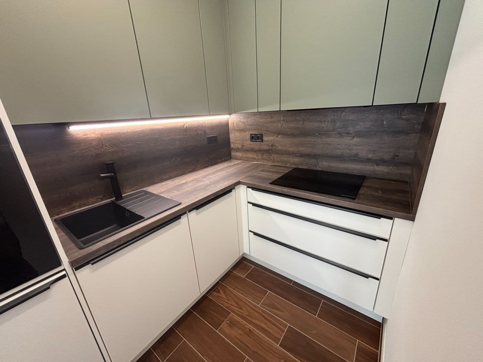 Pronájem bytu 2+kk 46 m², Třída Jiřího Pelikána, Olomouc, Olomoucký kraj Pronájem bytu 2+kk 46 m², Třída Jiřího Pelikána, Olomouc, Olomoucký kraj