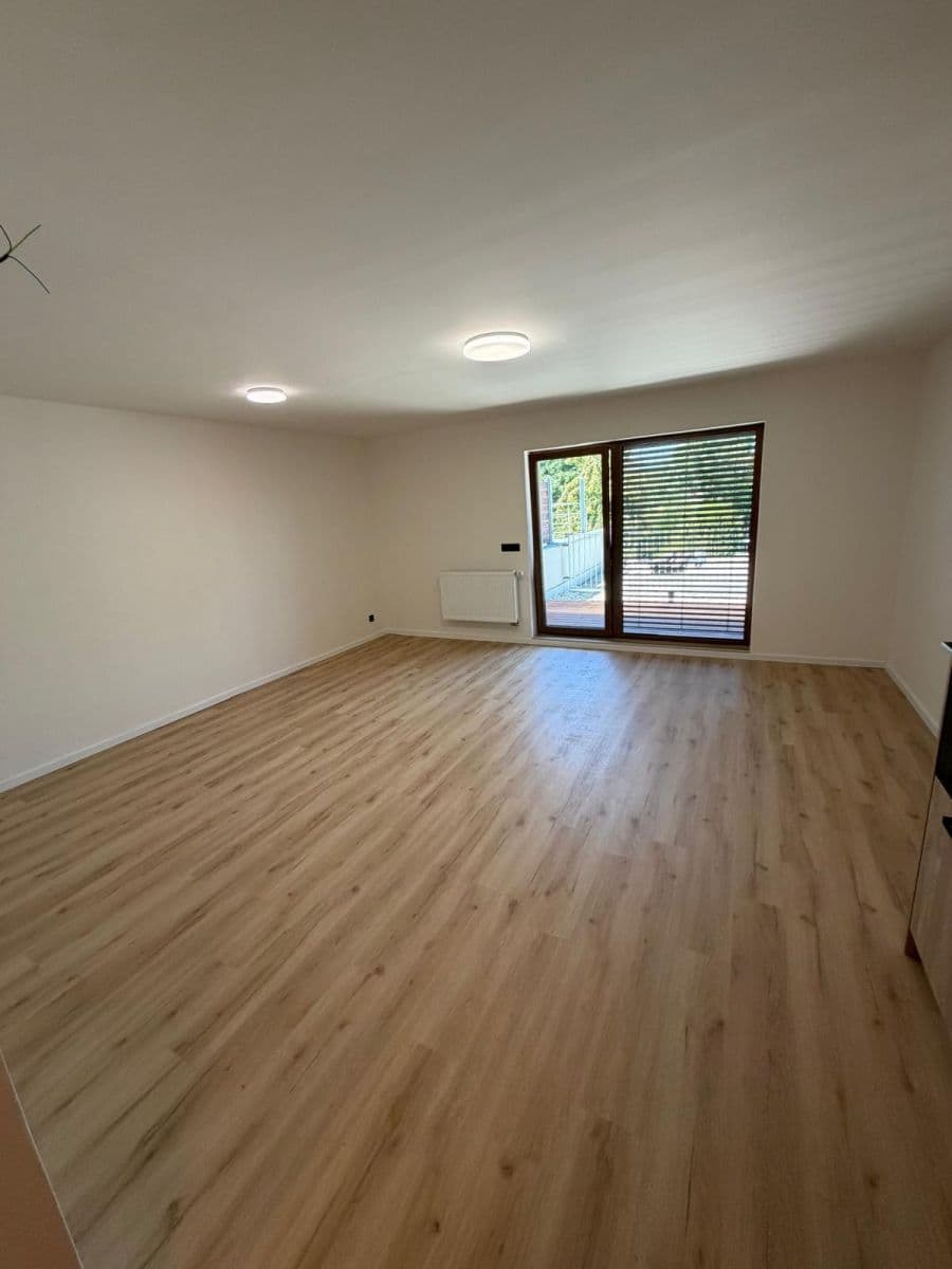 Pronájem bytu 1+kk 43 m², Nad dědinou, Brno, Jihomoravský kraj Pronájem bytu 1+kk 43 m², Nad dědinou, Brno, Jihomoravský kraj
